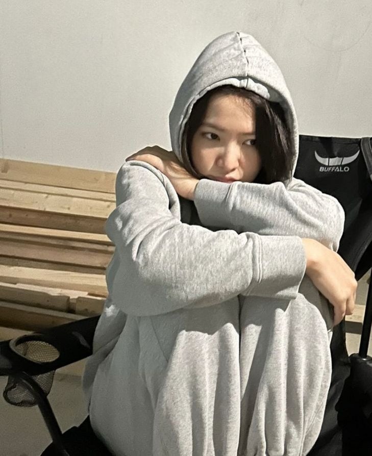 veyca ྀི tweet media