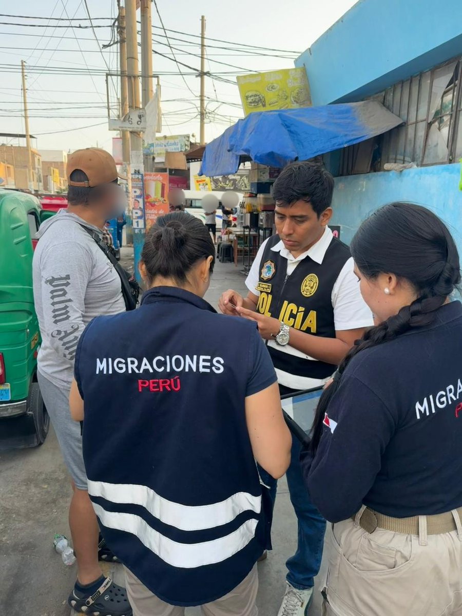 MigracionesPe's tweet image. Con la finalidad de reforzar la seguridad migratoria, #Migraciones 🇵🇪, junto a la @PoliciaPeru, ejecutó operativos de verificación y fiscalización migratoria en #Arequipa, #Huánuco, #Ica, #Junín, #Loreto, #Puno, #Tumbes y #Ucayali, donde la #PNP intervino a 399 extranjeros.