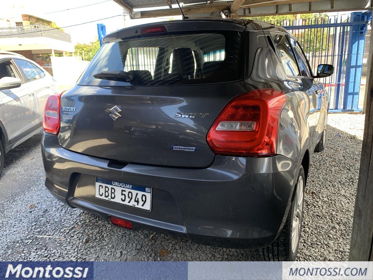 Suzuki Swift hibrido Gris Oscuro 1.2 Año 2023 IMPECABLE! 111.000 km USD 16.900. Aceptamos Permutas. Financiación Propia y Bancaria. Consultas al bit.ly/4rYb1m6