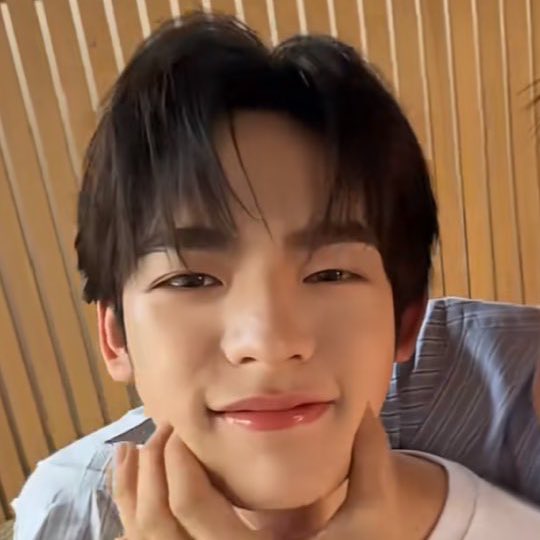 pp˚.🎀༘˚◞ tweet media