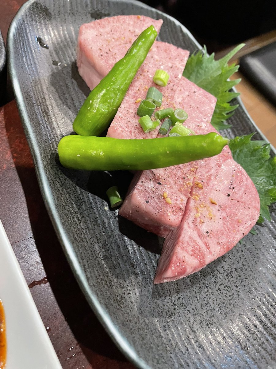 厚切りバウム tweet media