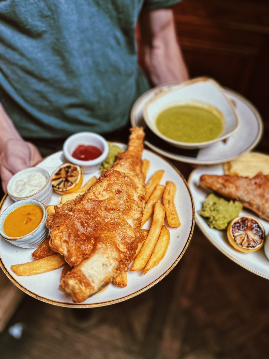 The Hand in Hand tweet media