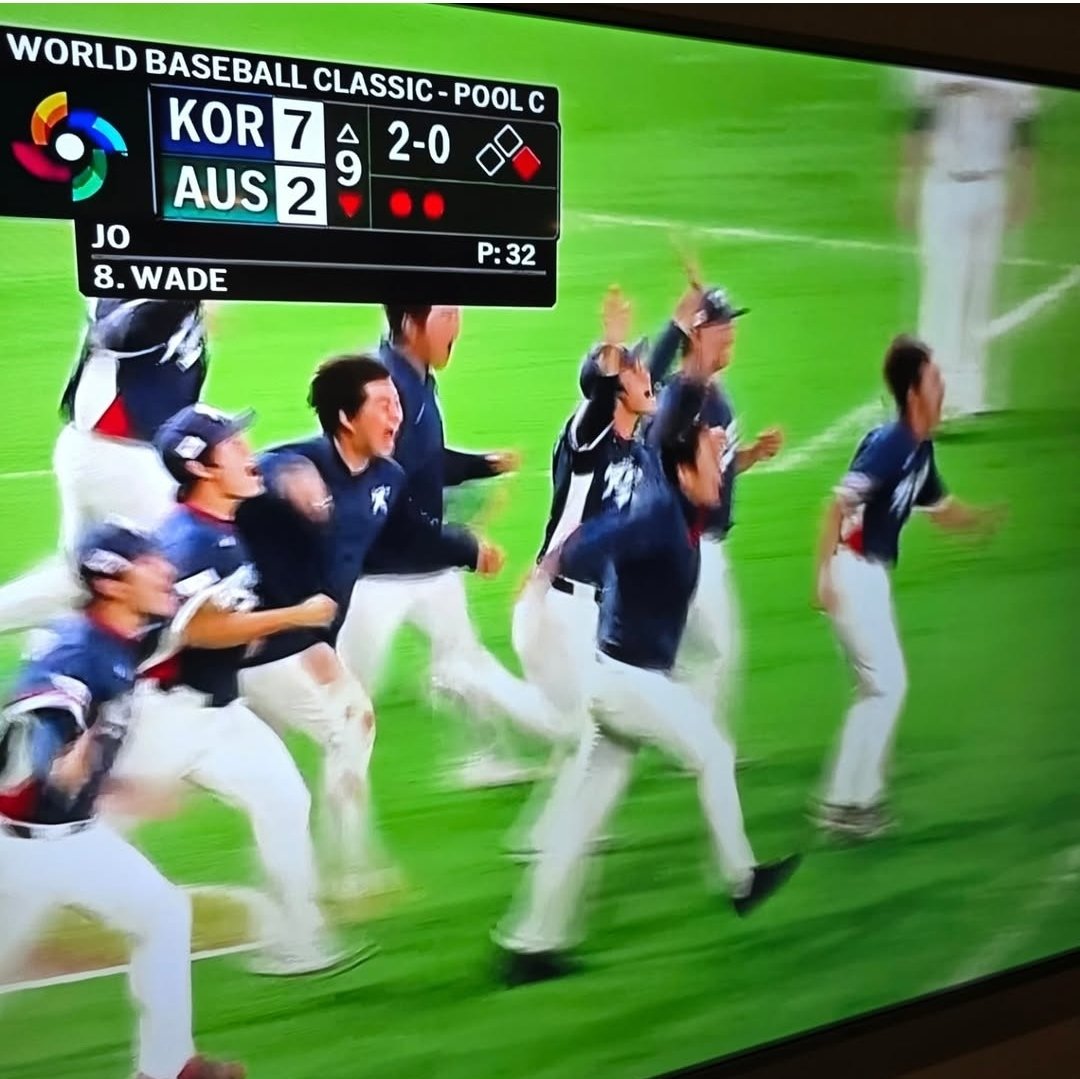 2틀동안 논알콜맥주를마시던 
나는 역시 오늘도 논알콜을 딴다
"끝날때까지 끝난것이아니다"
크으~~~~멋찌다
17년만이라니 기대가된다🥹
#WBC #8강 #KOREA