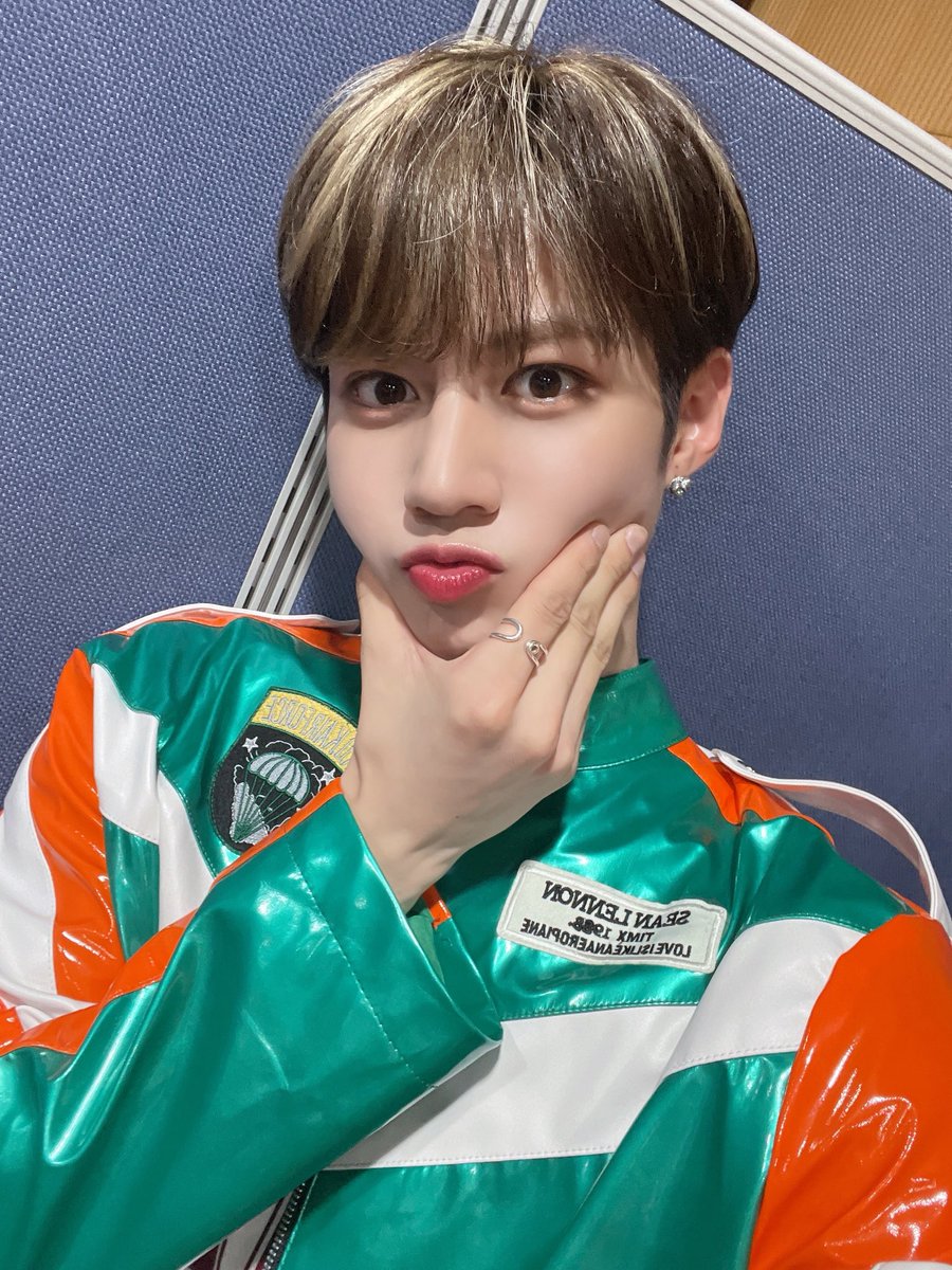 bbang1211's tweet photo. 데뷔 극초반 성철이 진짜 귀여운거 아는 사람!!!💧🥺🙈💞🪽 https://t.co/1Kf1dE1voZ