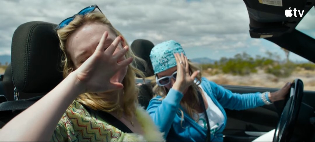 sr_pfeiffer's tweet photo. Michelle Pfeiffer en el tráiler de Margo's Got Money Troubles. https://t.co/hZytIDRpL7