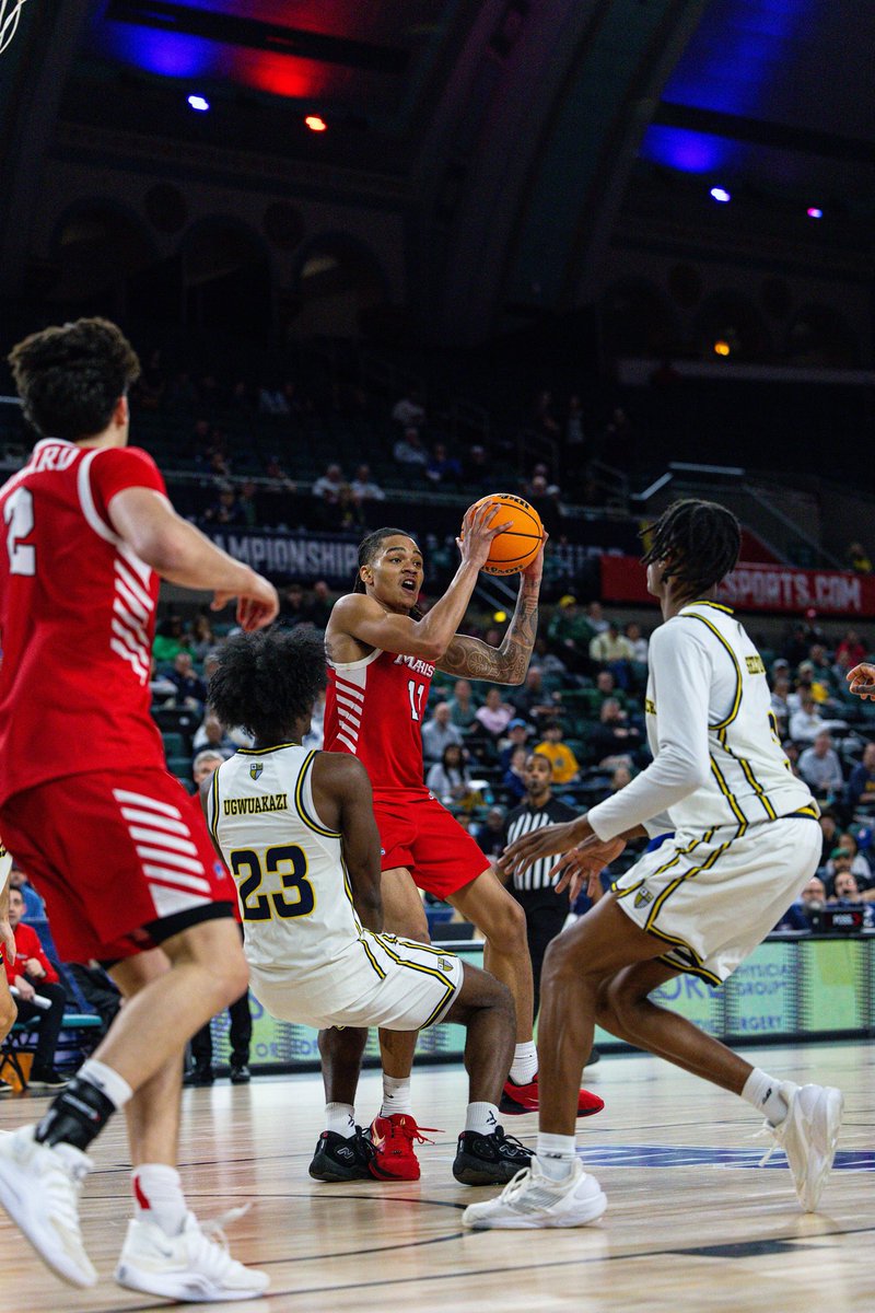 MaristMBB's tweet photo. Something you’d see on Sports Center 🚀🔥 https://t.co/XRaWEoPkRs