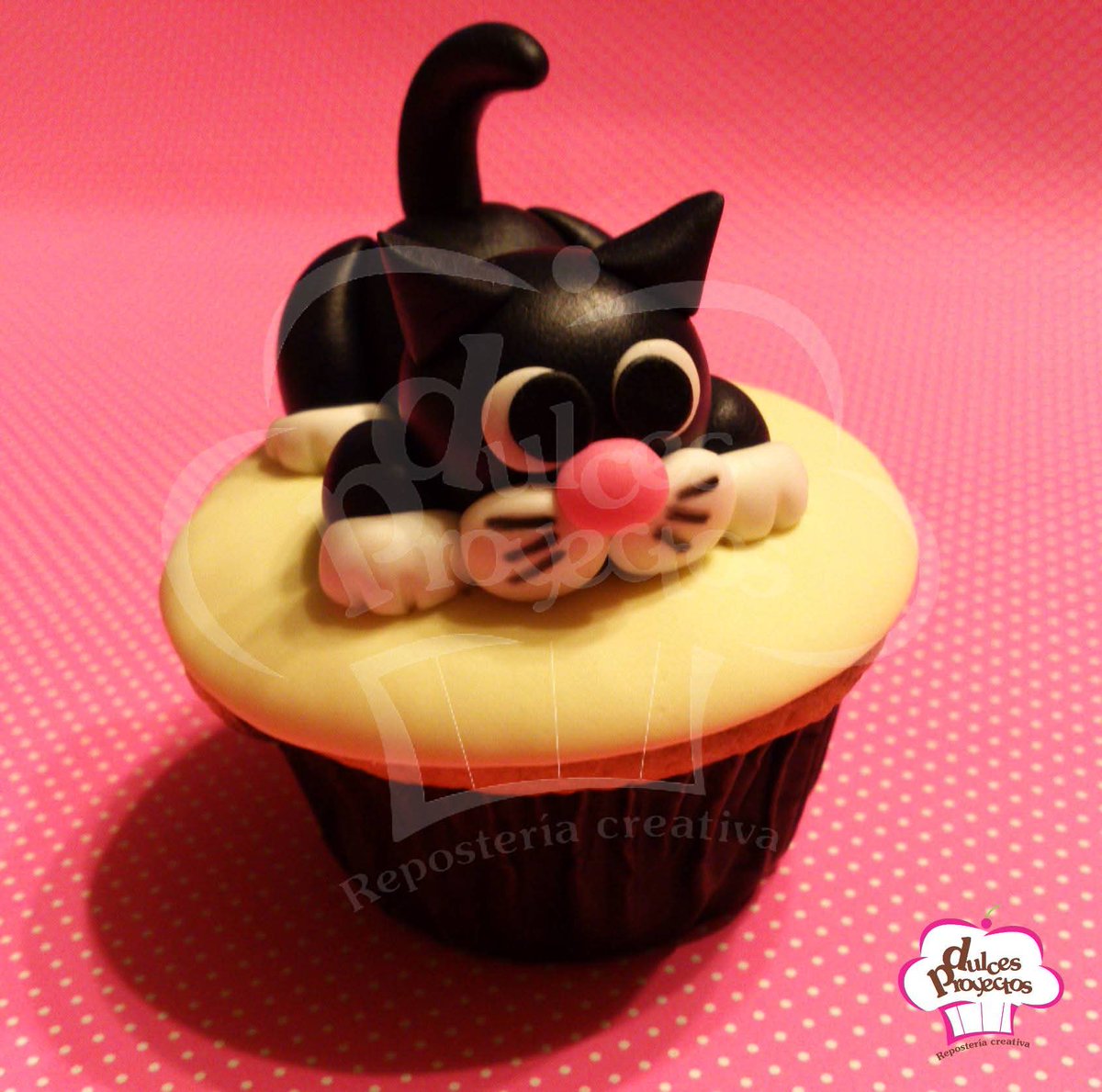 DulceProyectodp's tweet photo. Buen inicio de semana #WhatsApp 942 945 723 #Pastelería #Repostería #Cake #Torta #Galletas #Chocolate #Cakepops #CakeArt #ForYou #Pastry #Lima #TiendaOnline #HechoconAmor #CakeLover #PasteleríaArtesanal #ParaTí #Postre #PastelLove #Pastel #Cookie #DulcesProyectos #Sugar #Cupcake https://t.co/C67HSFafzn