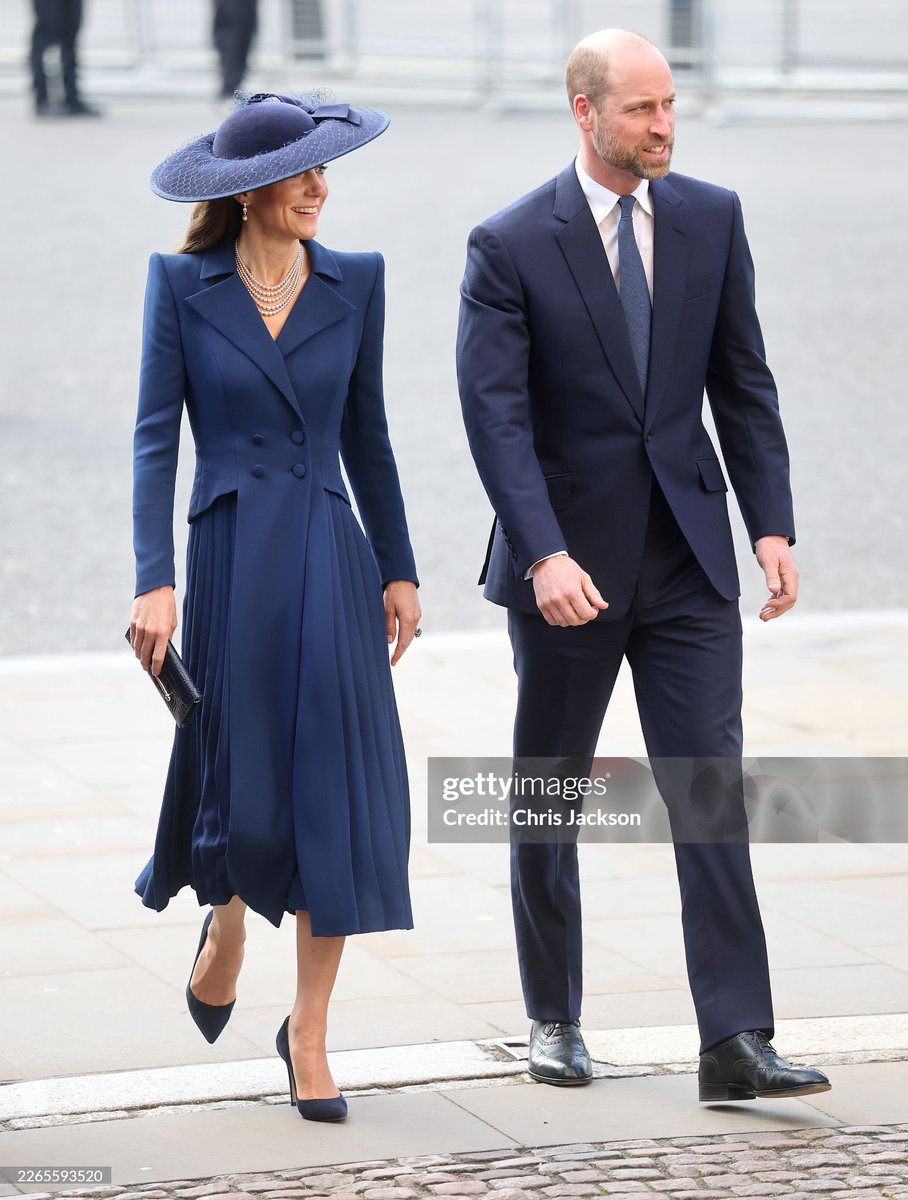 Sabirah Lohn 💕🦕🦖 tweet media