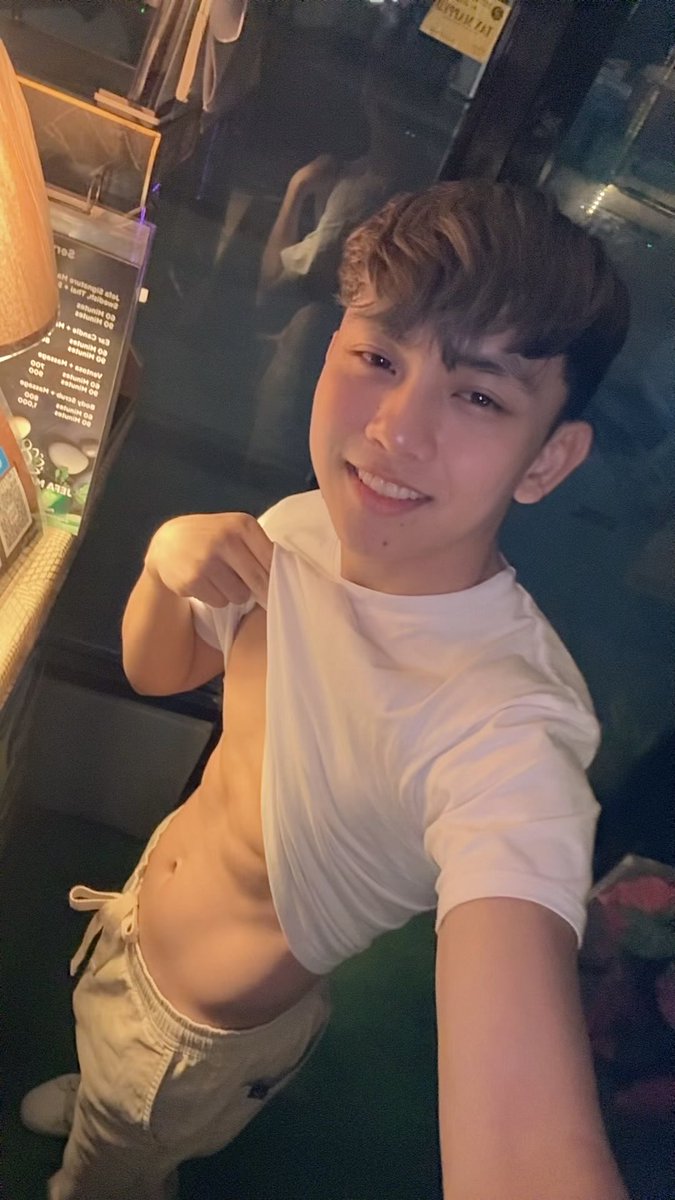 Child emperor tweet media