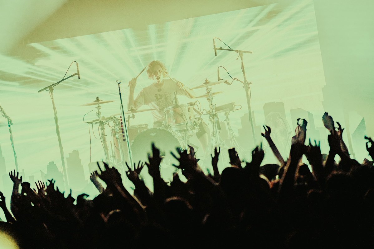 WATERPARKS tweet media