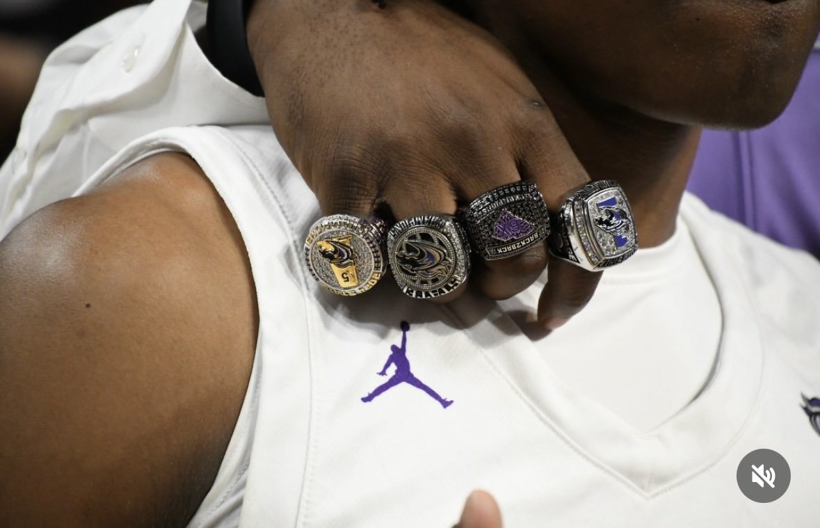 Christian Savage tweet media