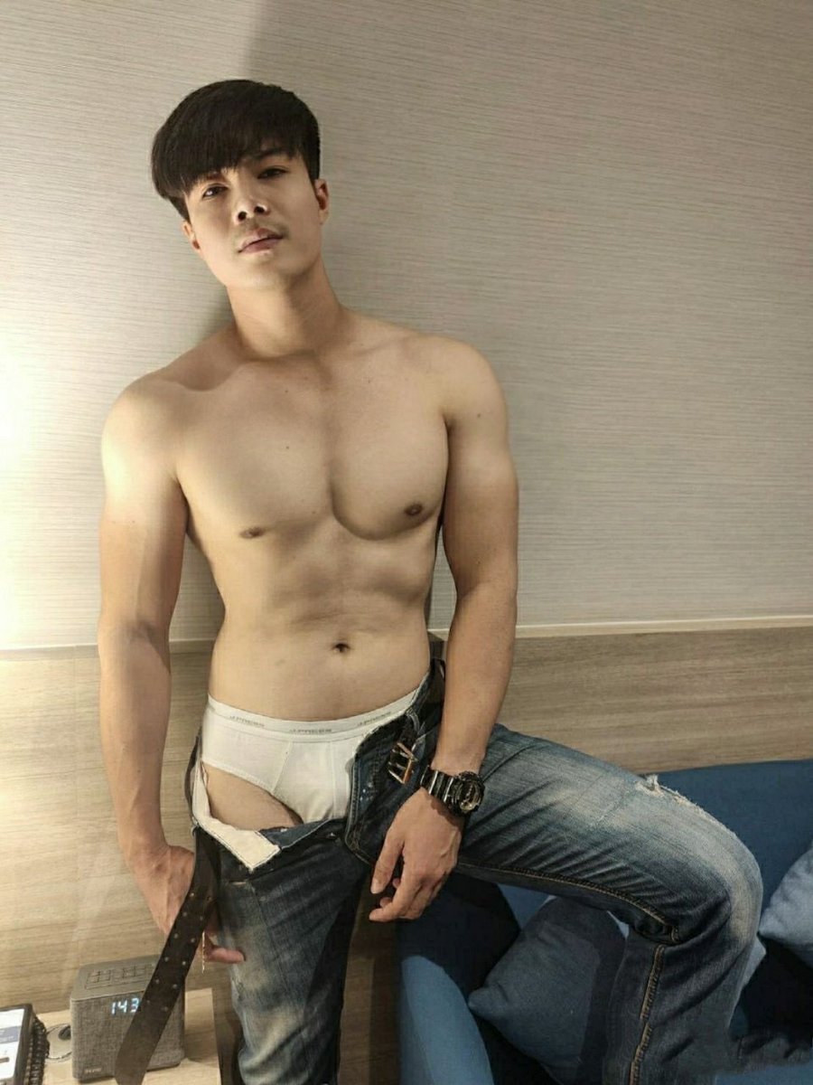 กลับมาและครับ พร้อมเสิรฟ วันแรก 15 มีนาคม 69 นี้ 

จองคิวล่วงหน้าได้เลย ตามลิ้งค์ lin.ee/864WDnG