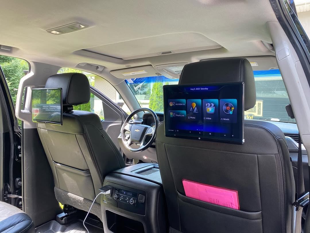 acesvision's tweet photo. Chevrolet Suburban 13.3 inch Google Licensed Android Rear Seat Entertainment#Chevrolet#Car Entertainment#Car Tablet#Rear Seat Entertainment https://t.co/e4oux3LN9M