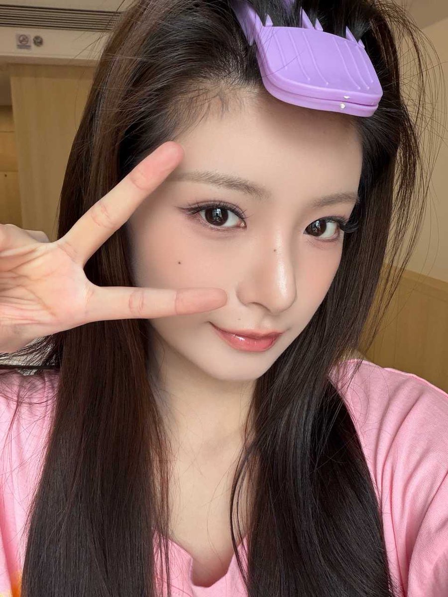 yiren pics tweet media