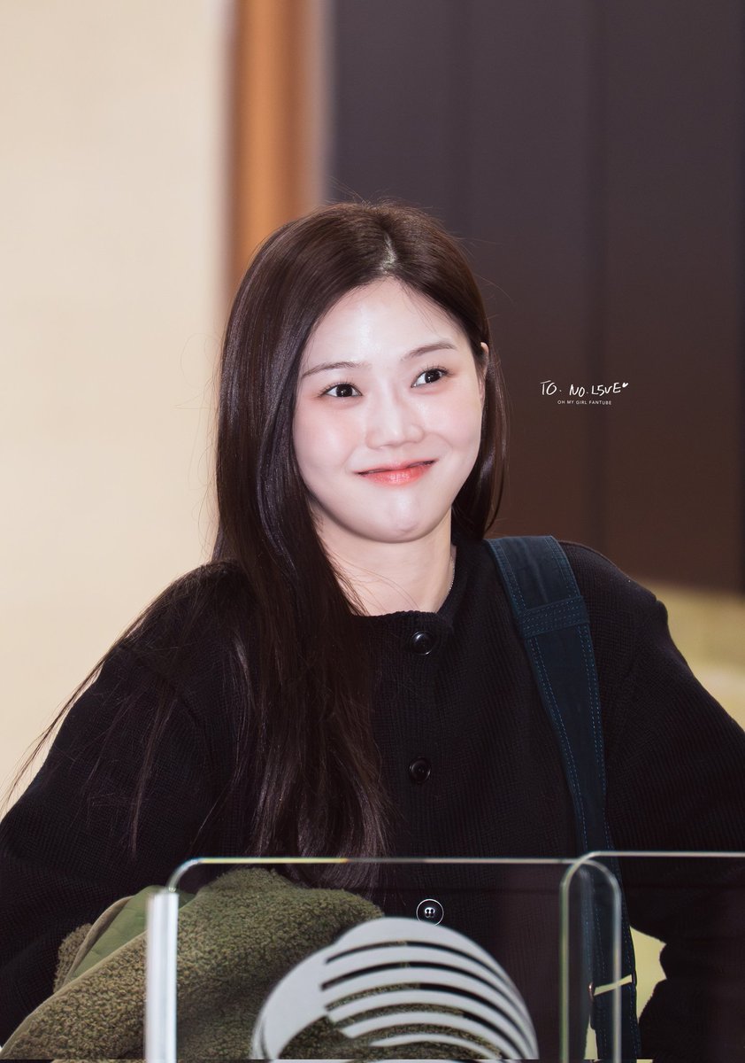 260309 볼륨을 높여요 퇴근길

쩡이 오늘 왤캐 두쫀쿠 같아 ㅋㅋㅋ

#OHMYGIRL #오마이걸 #쩡이언니 #효정 #오마이걸효정