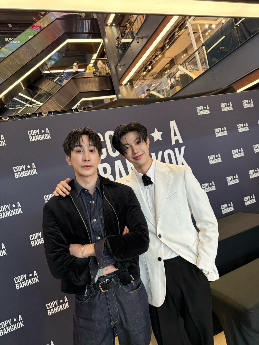 DeeHupHouse tweet media