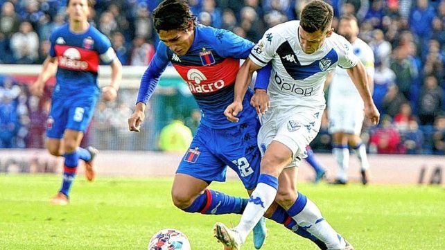 somosvelezok's tweet photo. ⚽️ Se viene el interzonal…
🐯 Club Atlético Tigre 🆚 💙 Club Atlético Vélez Sarsfield
El Fortín visita Victoria con la obligación de sumar y seguir prendido.
👀 ¿Qué equipo pondrías?
Te leemos, fortinero 👇
#Velez #SomosVelez #ElFortin https://t.co/lOLS6yJko4