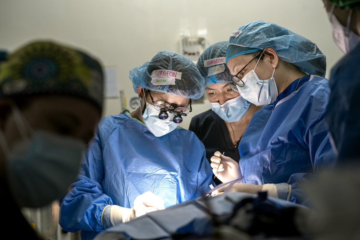 Operation Smile tweet media