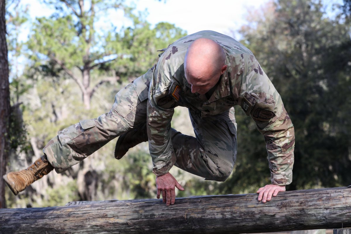 FloridaNationalGuard tweet media