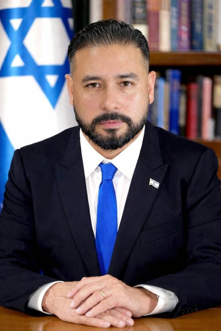 CᴀʀsᴛᴇᴀʟᴇR tweet media