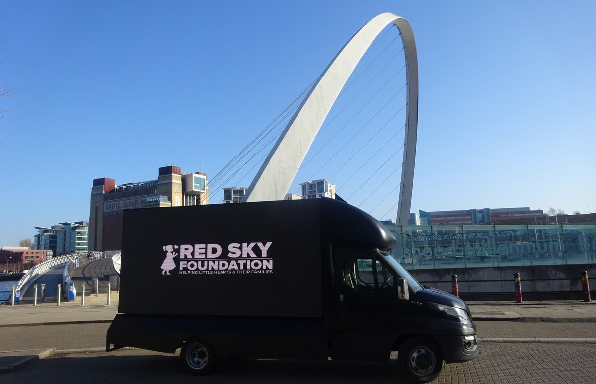 AdsDirectLtd's tweet image. Further incredible #brandawareness delivered for our super client @redskycharity via our #digivan at a recent @NUFC match. Read more about them here- redskyfoundation.com/about-us/ Email us for further details- matchdays@adsdirect.org.uk
#dooh #advertising #design #print #merchandise