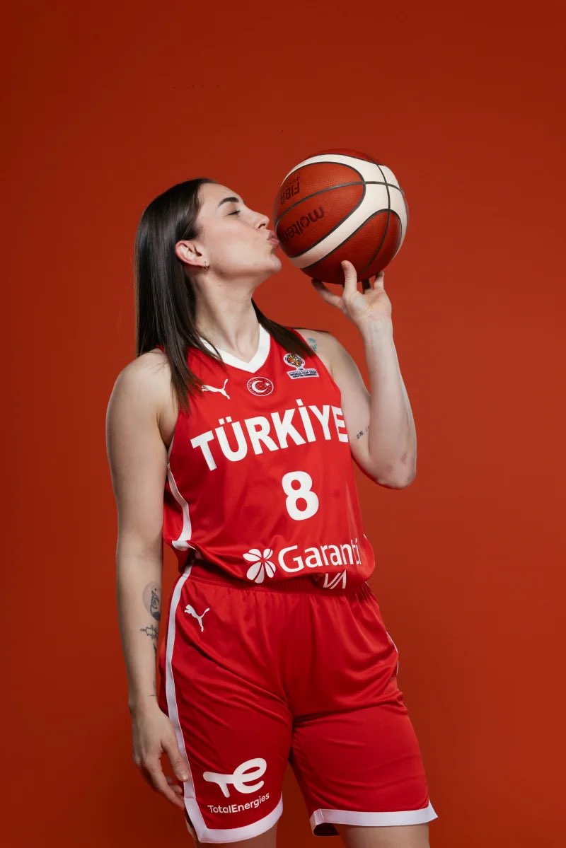 Sporda Röportaj tweet media