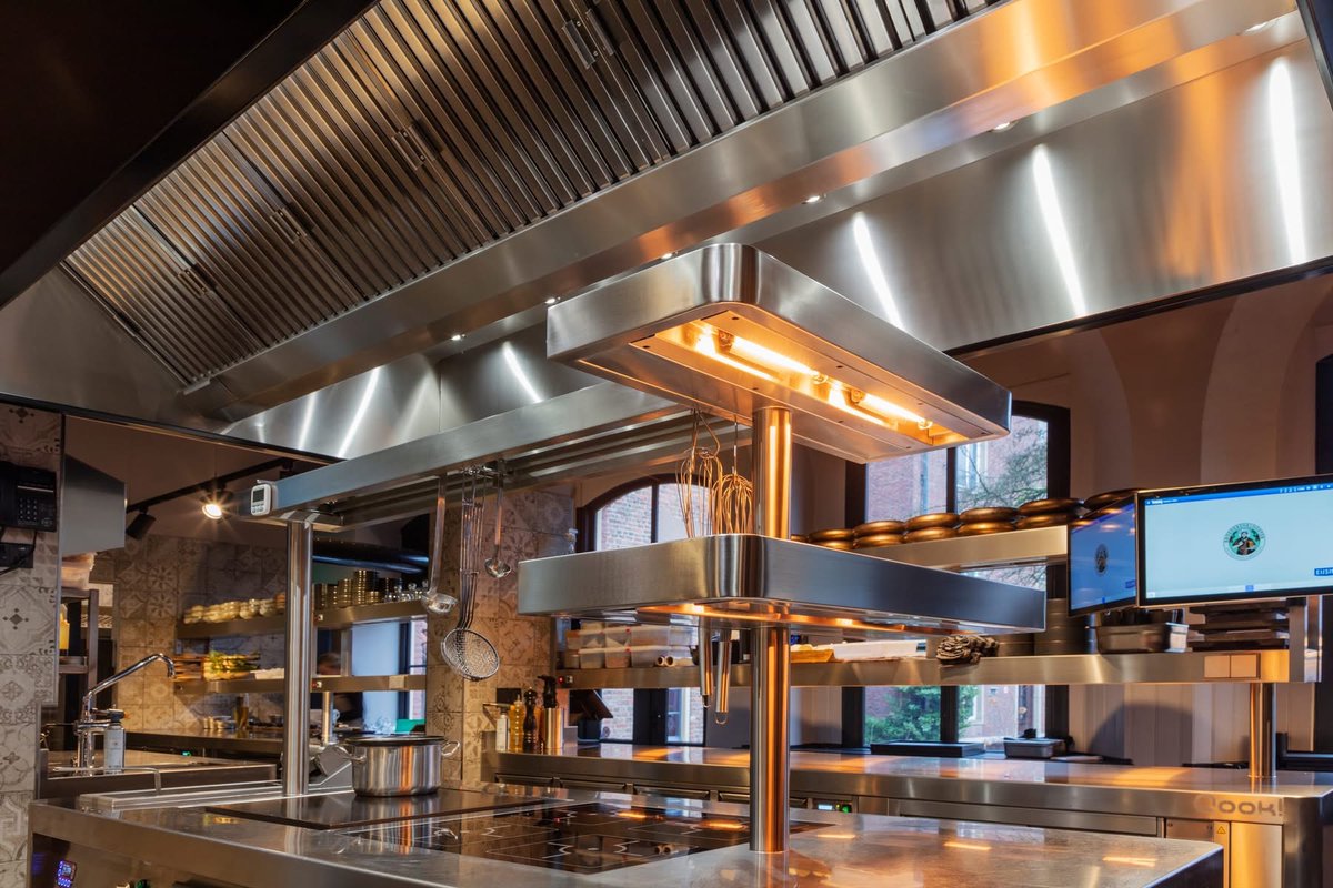qook_by_kfe's tweet image. With Qook! we can fit out all elements of your kitchen. This means that everything from the central suite to the chef's pass matches the same high quality finish and unmistakable Qook! design.

Get in touch for a free consultation today
#qook #commercialkitchens #kitchendesign