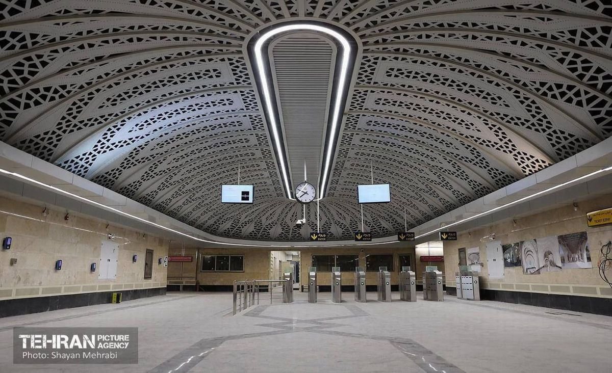 Adiviná cuál es el metro de Teherán.