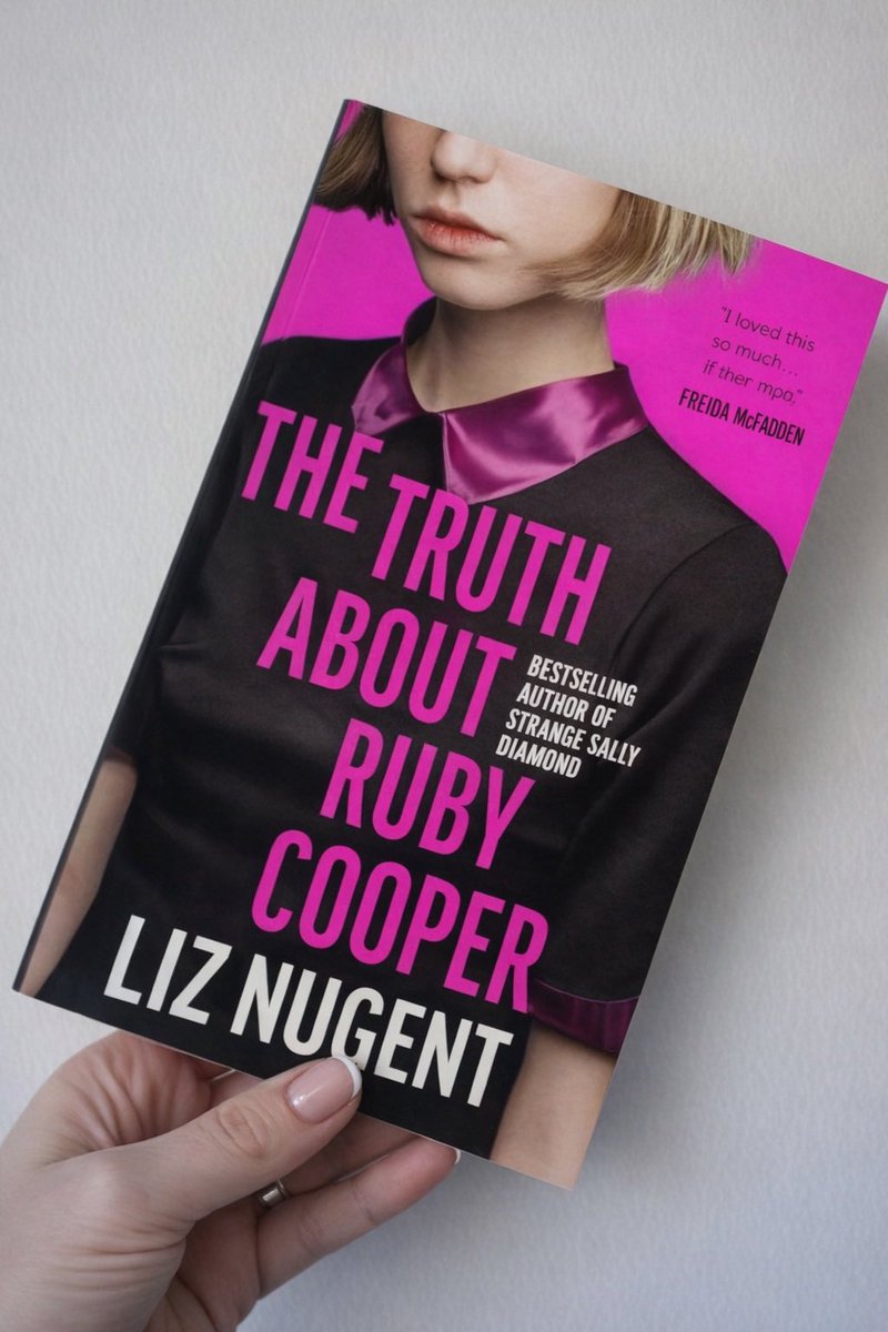 Dippy Books tweet media