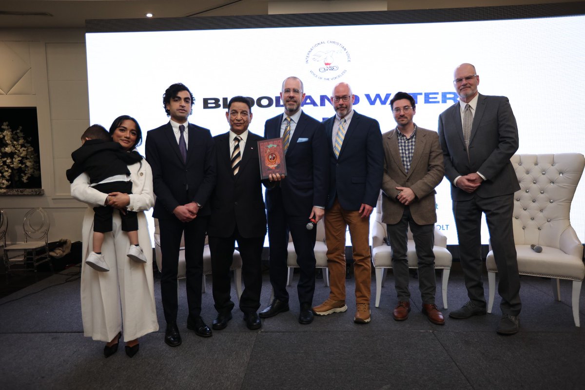 KnoxThames's tweet photo. Launched "Blood &amp; Water: The Life and Martyrdom of Shahbaz Bhatti" in Toronto this weekend with the Bhatti family at their annual memorial event. Appreciate the creative team of Matt Yocum and Jordan Holt taking time to join. AVAILABLE NOW! https://t.co/H9T4UX4bcs @IgnatiusPress https://t.co/yjFJ1hjz46