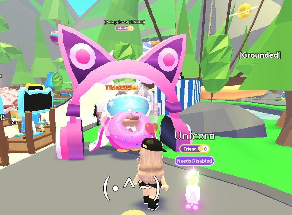 😂 I did not know you could make the pet wear this big lol