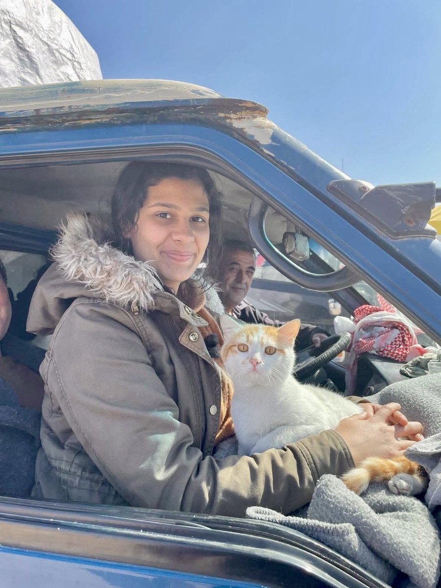 The joy of a Kurdish woman from #Afrin who is returning home after eight years. Through every displacement and hardship she managed to keep her car safe with her. She is now part of a convoy of 400 vehicles carrying #Kurdish families back to Afrin.