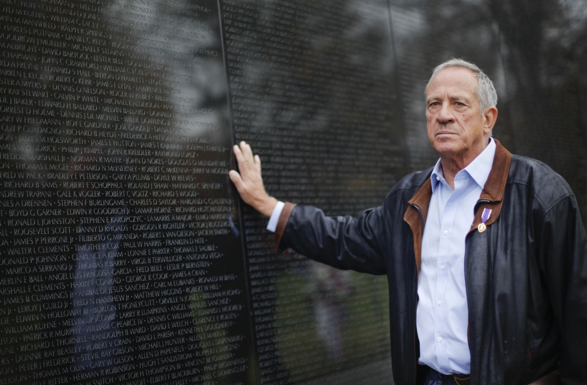 Vietnam Vet Memorial tweet media