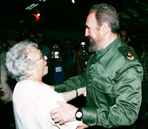 La Heroína del Moncada, del Trabajo y de la República de #Cuba, Melba Hernández, fue ejemplo de lealtad y firmeza, símbolo de la mujer cubana.

En el aniversario 12 de su partida física, nuestro tributo a quien dedicó su vida entera a la Revolución.

#CubaSoberana