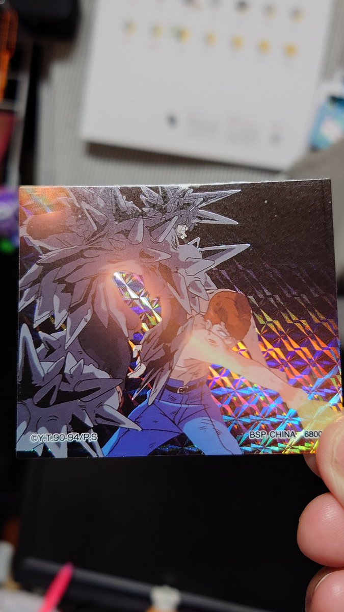 見て!幽白の一番くじの桑原君のステッカー!!!
もうこんなのアタリじゃん!!!
鼻が通天閣打法までいる!!! 