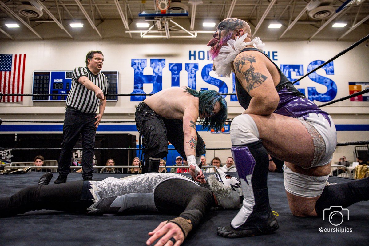 CurskiPics's tweet photo. @f1rstwrestling Here are a few more from @F1rstWrestling's Huskie Rumble...
See them all here!
https://t.co/oTBf6EkQ7Q
#photography #f1rstwrestling #savhs #wrestling #prowrestling #minnesota #pentax https://t.co/s11lIDKiUu
