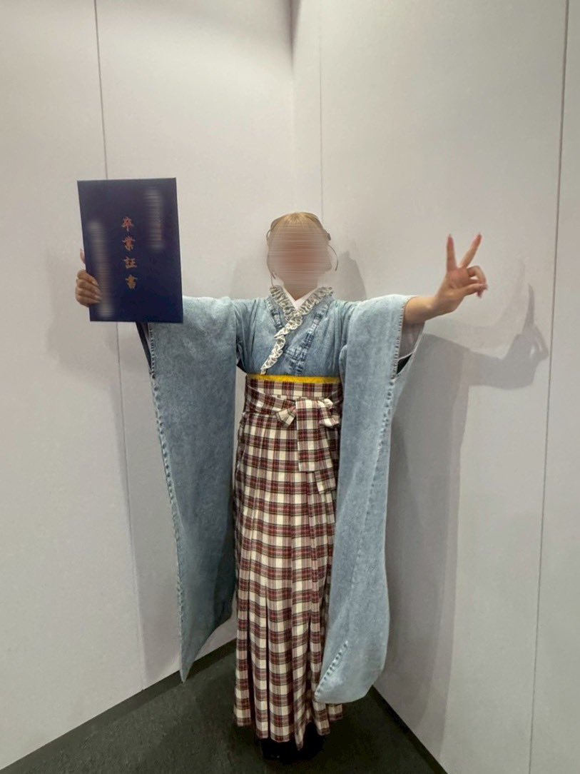 abe_nida's tweet photo. 学生終わったよ https://t.co/Pe19PpKlKI