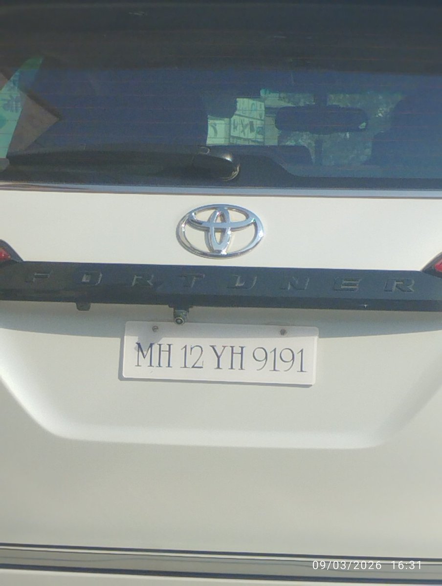 mandarrane's tweet photo. @PuneCityTraffic @PuneCityPolice @CPPuneCity this is a clear visible violation of not using HSRP no. Plate. The same was reported on PTP, but was rejected giving reason that the evidence is not clearly visible. Can u pls justify &amp; issue a challan. https://t.co/qvKLRdUoo3