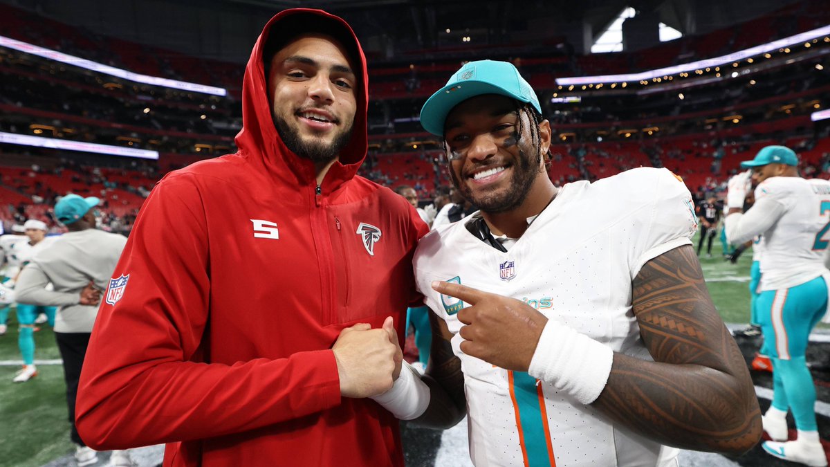 Around The NFL tweet media