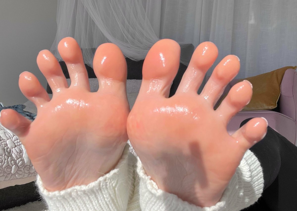 Oily toe spread!