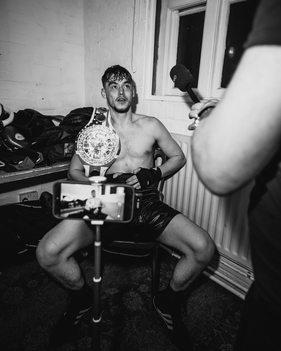 jackdoesboxingX's tweet photo. Built For Nights Like This😤 https://t.co/05f1l7OvwE