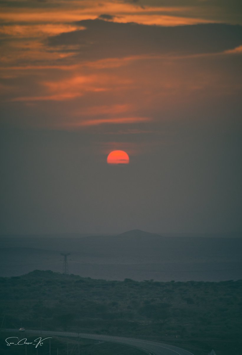 ˢᵘⁿ_ᶜʰᵃˢᵉʳ ☀️📸 tweet media