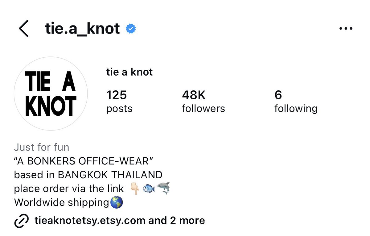 แจกวาร์ปเนกไทปลาซาร์ดีน 🐟✨
จากแบรนด์ของคนไทย "Tie a knot"
อุดหนุนของแท้ แบรนด์คนไทยกันด้วยนะทุกคน 💪🏼🇹🇭

Sharing where to buy the sardine tie 🐟✨
From the Thai brand "Tie a Knot"
(Worldwide shipping available) 📦🌍

정어리 모양 넥타이 판매처 안내 🐟✨
태국 브랜드 “Tie a Knot”