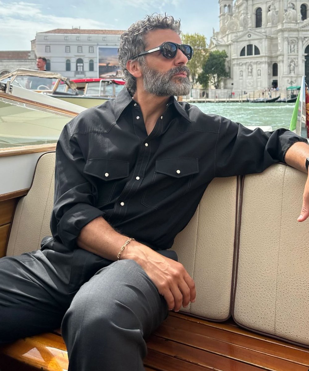 aquila @ 🟦☁️ tweet media