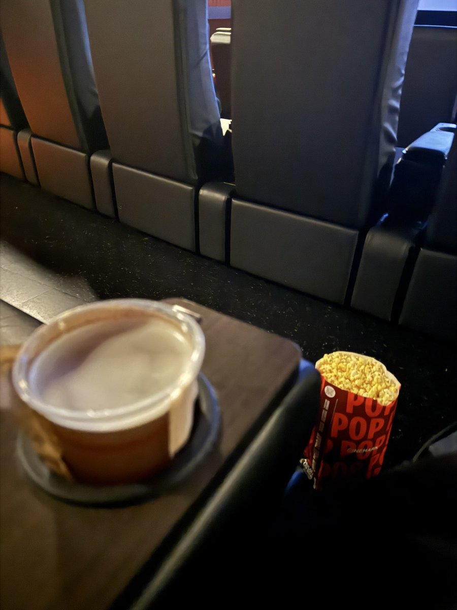 CandyCats357 tweet media