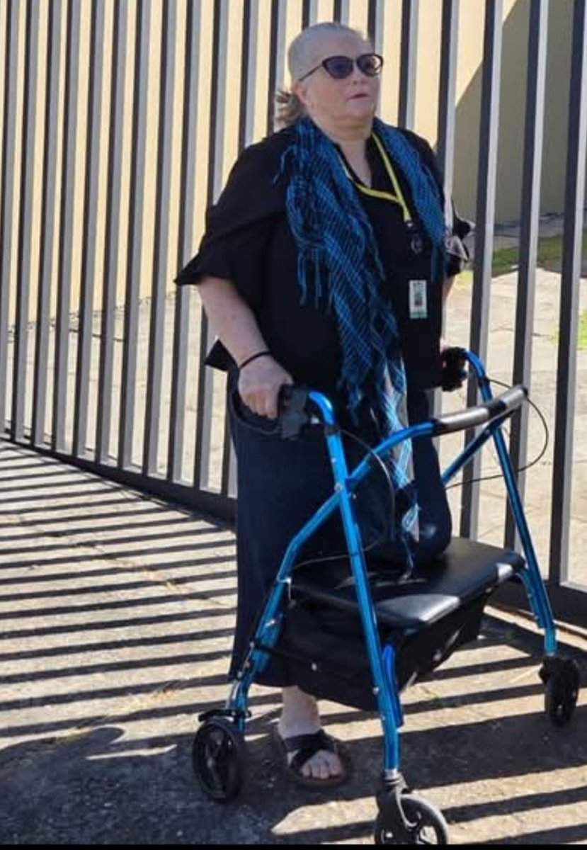 @Piolin27❤️🖤🦁 tweet media