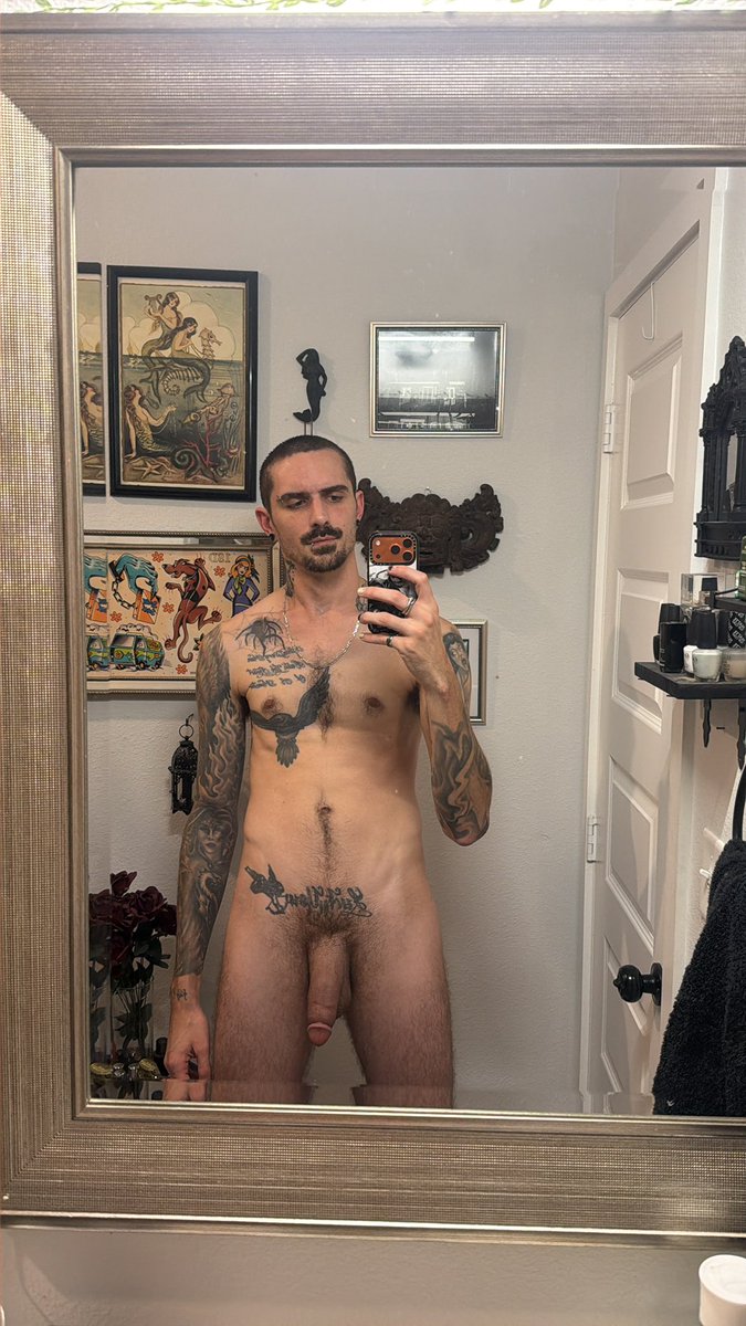 Grim Cardashien tweet media