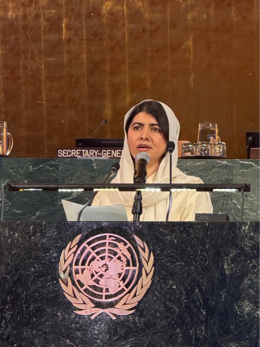 Malala Yousafzai tweet media