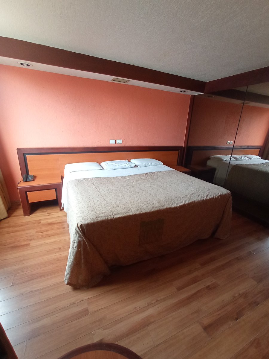 AmantedeTvsCdmx's tweet photo. Excelente semana mis niñas hermosas.
Pues bien empezamos una nueva semana con chamba pero ojalá se tomen unos minutitos para responder aquí en #LaPreguntaDeHoy en la que queremos saber que hotel/motel recomiendan para citas en los que no haya problema y se la pasen de lujo
🧵 https://t.co/zL3U3G1r9d