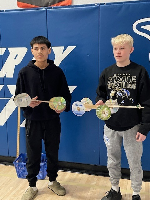 WestLibertyCSD's tweet image. 🏁 Mousetrap Car Race Recap! 🏁
Friday’s Trimester 2 race at WLHS was electric — Wilson Chicaj Ortiz crossed the finish line first with a slick 17.767 m, just ahead of Maddex Maurer. Science + creativity = winners! 
Congrats to both racers!  #wlcomets #mousetrapcars #science
